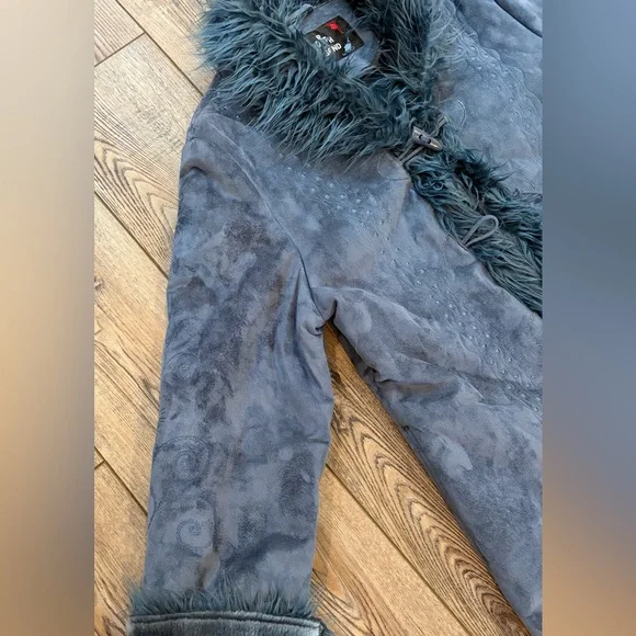 North Legend Faux Shearling Coat Boho Toggle Fur Trim Embroidered - Picture 5 of 14